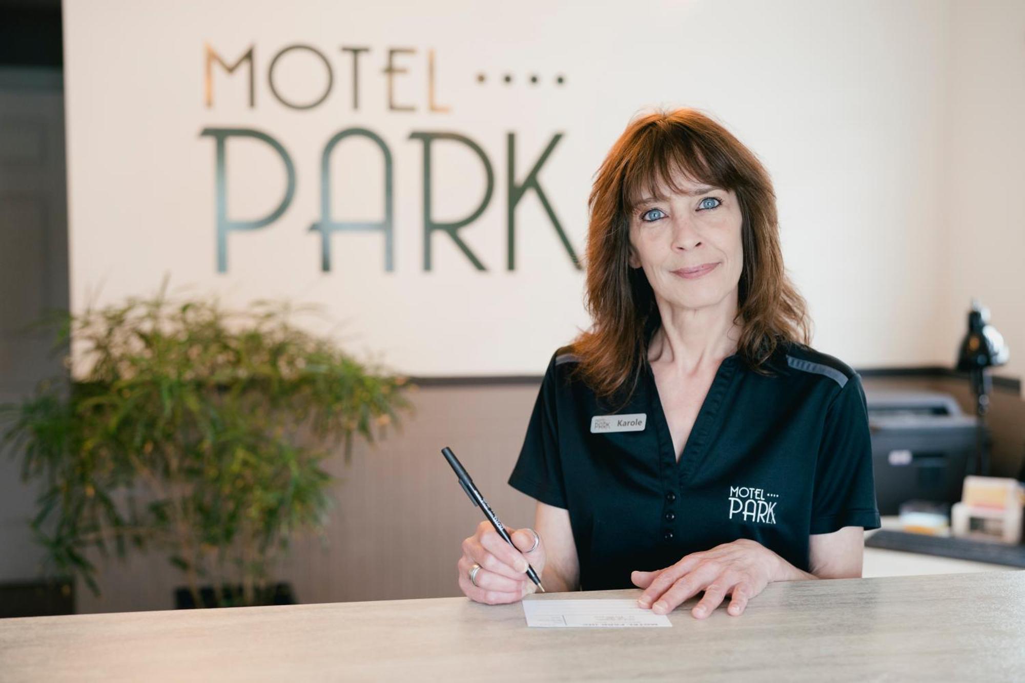 Motel Park Val-d'Or Luaran gambar